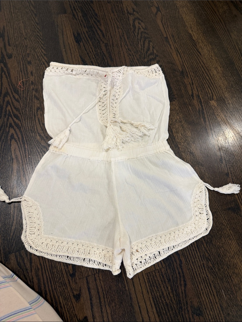 Women’s Cream Crochet-Trim Strapless Romper